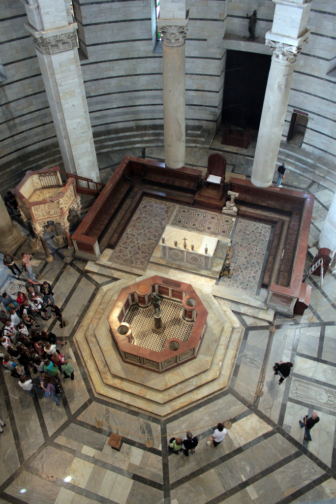 Pisano Pulpit Pisa photo